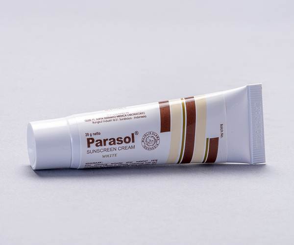 PARASOL CREAM WHITE-700PIXELS